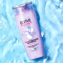 Champú Elvive Hyaluron Plump, ideal para saber como hidratar el pelo seco y dañado en casa.