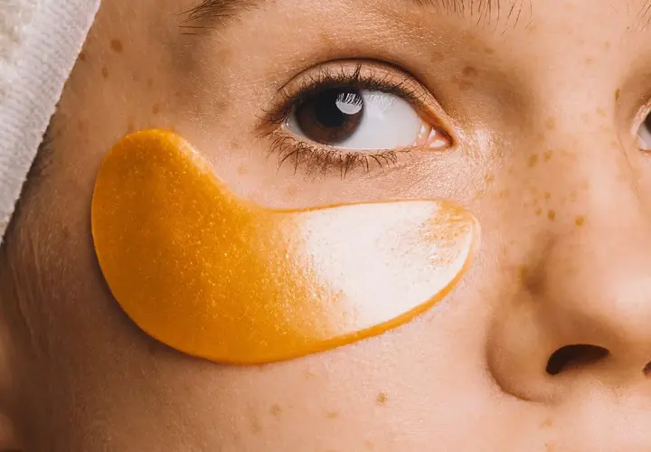 Parche dorado para el contorno de ojos, ideal para drenaje linfático y reducir bolsas.